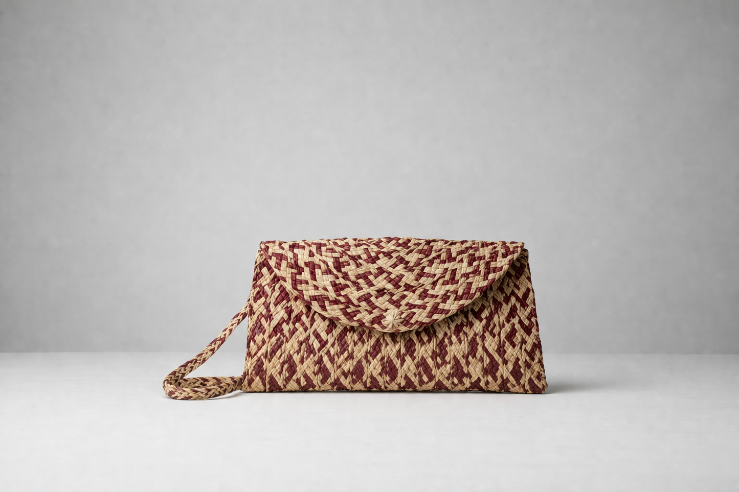 Toquilla Straw Clutch Bag – Handwoven Crossbody Clutch with Strap, Boho Woven Purse, Artisan Ecuador Handbag