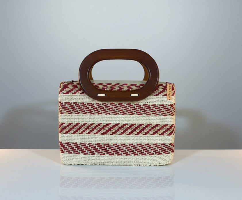 Toquilla Straw Top Handle Handbag – Burgundy & Natural Woven Bag, Wooden Handle Purse, Artisan Ecuador Handbag