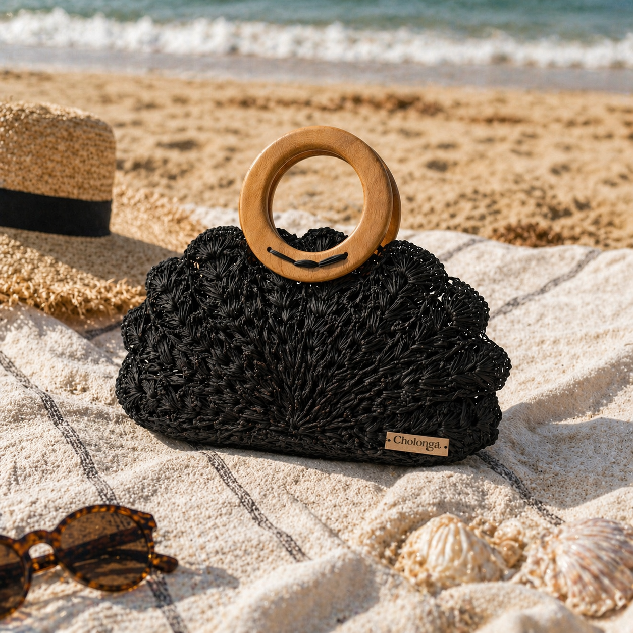 Black Toquilla Straw Top Handle Clutch – Handwoven Artisan Handbag, Sculptural Evening Bag, Luxury Ecuador Purse