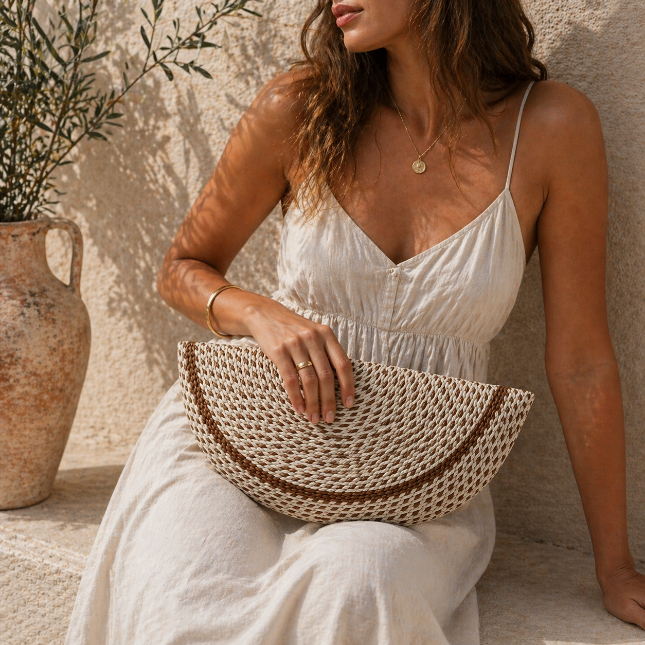 Toquilla Straw Half Moon Clutch – Neutral Woven Minimalist Bag, Handmade Artisan Purse, Elegant Summer Clutch